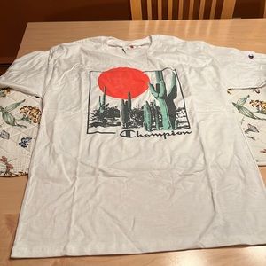 New Champion Men’s Medium printed T shirt